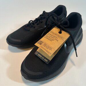 Nike FB2208-002 Shoes Women's Size 10 Black Running Sneakers NWT